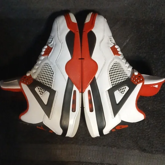 Air Jordan 4 Retro OG "FIRE RED" (2020)   Mens Size-9.5    100% Authentic! - Picture 4 of 12